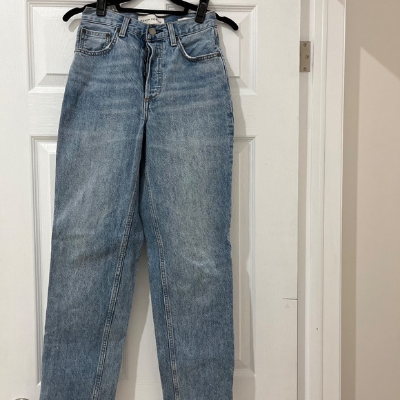 Aritzia Denim Forum The BF High Rise Loose Denim Blue Jeans - Picture 4 of 7